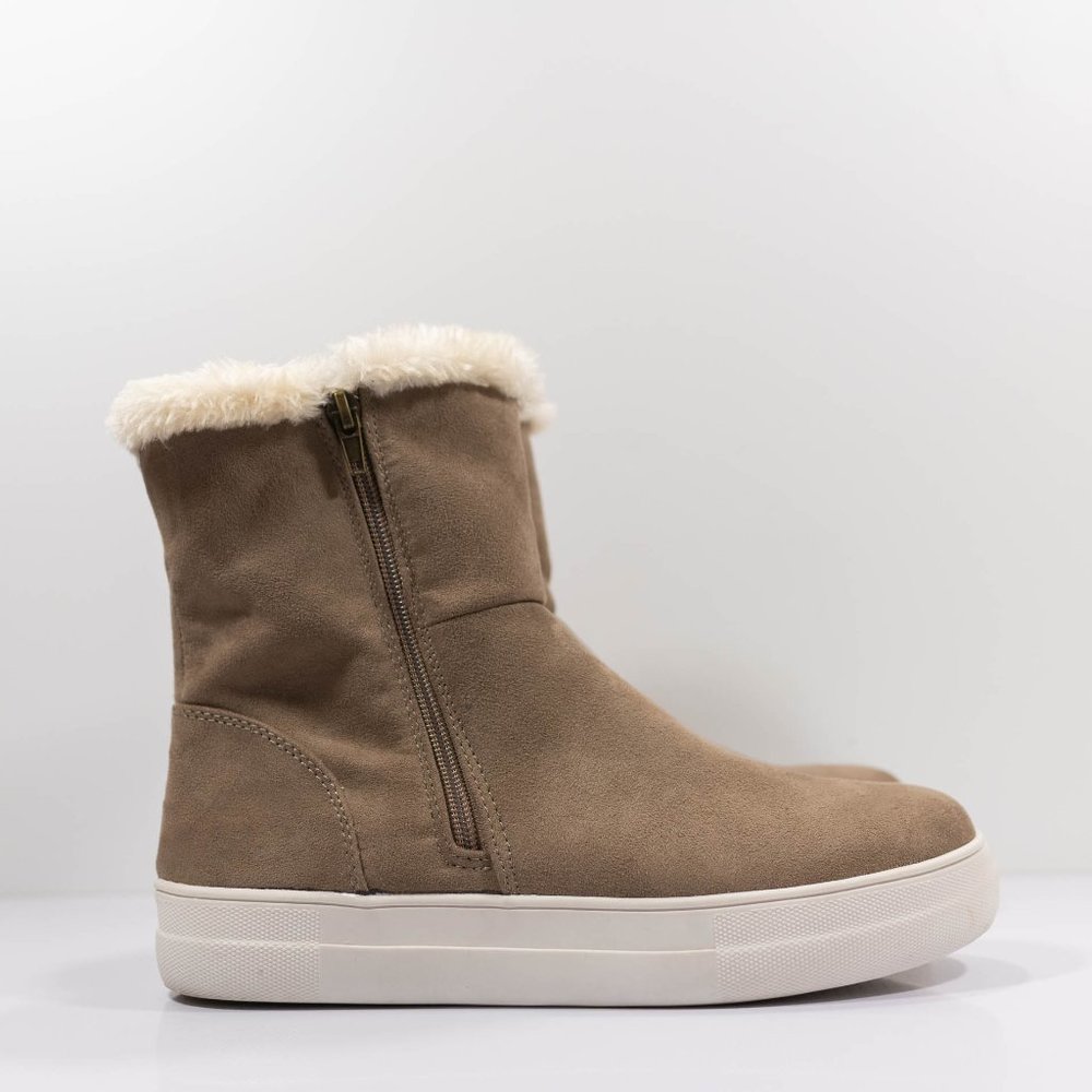 MIA Merion Faux Fur Lined Sneaker Boot